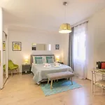 Polai Center * Pula