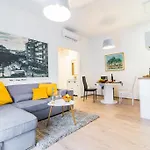 Polai Center Apartament *