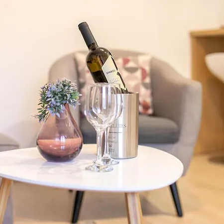 Polai Center アパート *