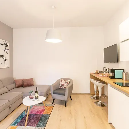 Polai Center Apartament Pula