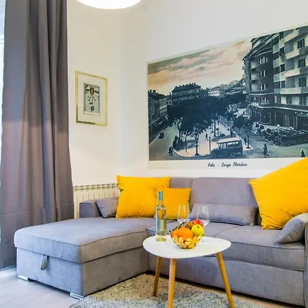 Polai Center Apartament Pula